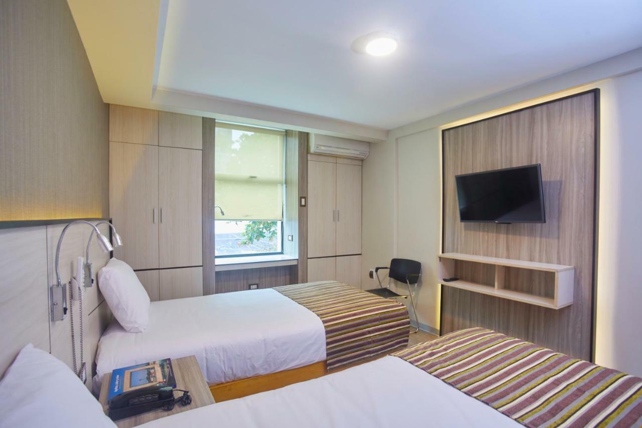 Victoria Regia Hotel Iquitos Exterior photo